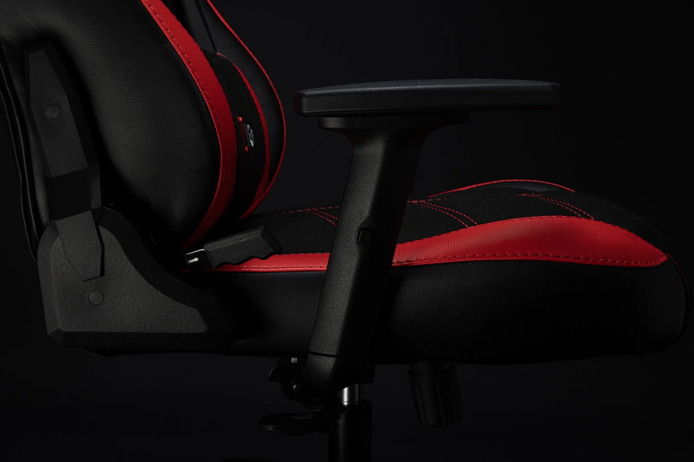 Venom hybrid – kırmızı / deep black Venom hybrid – kırmızı / deep black