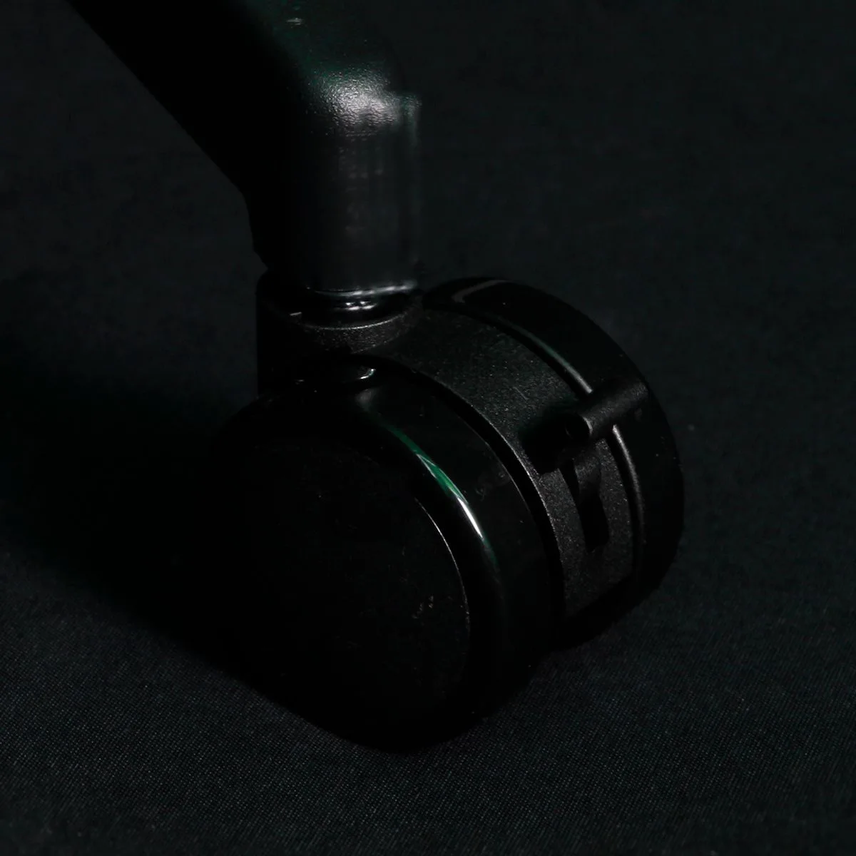 Kilitli tekerlek ( 5 adet ) Kilitli tekerlek ( 5 adet )